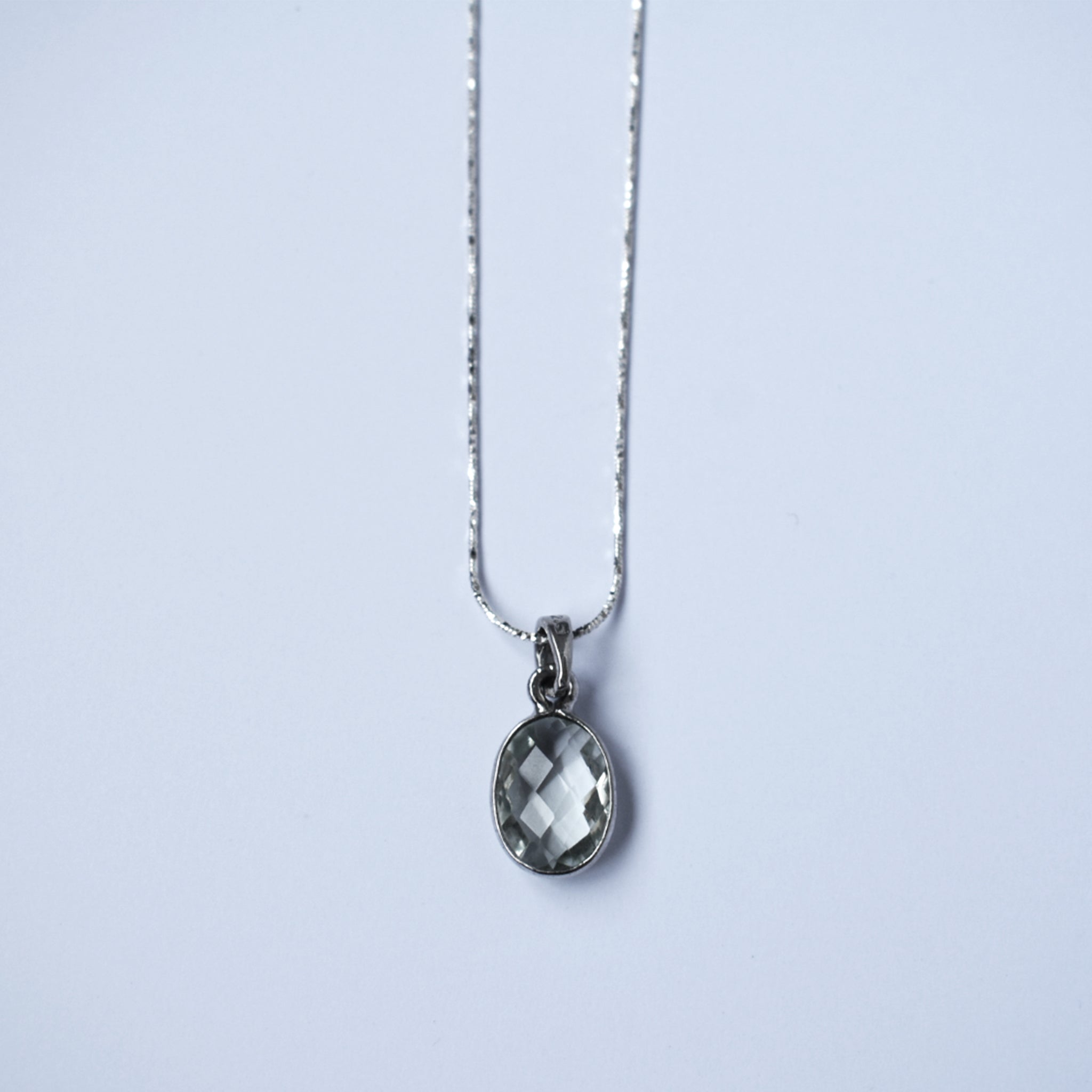 Clear Green Topaz Pendant (Oval)｜クリアグリーントパーズのペンダント (楕円)