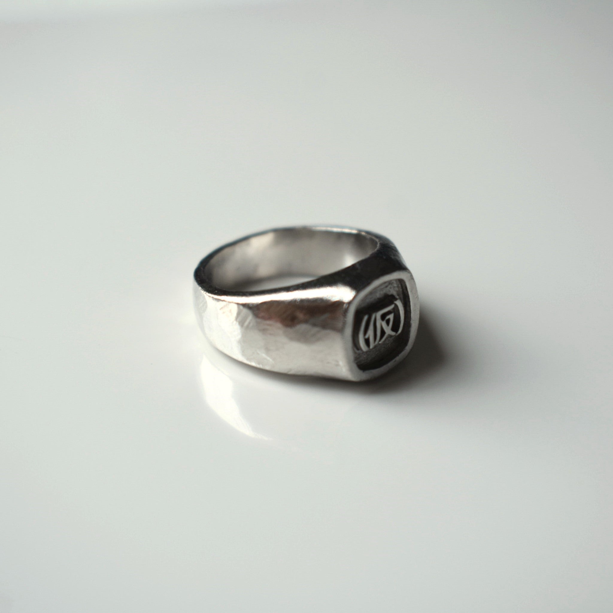 Oval Signet Ring (Small)｜楕円形リング (小)