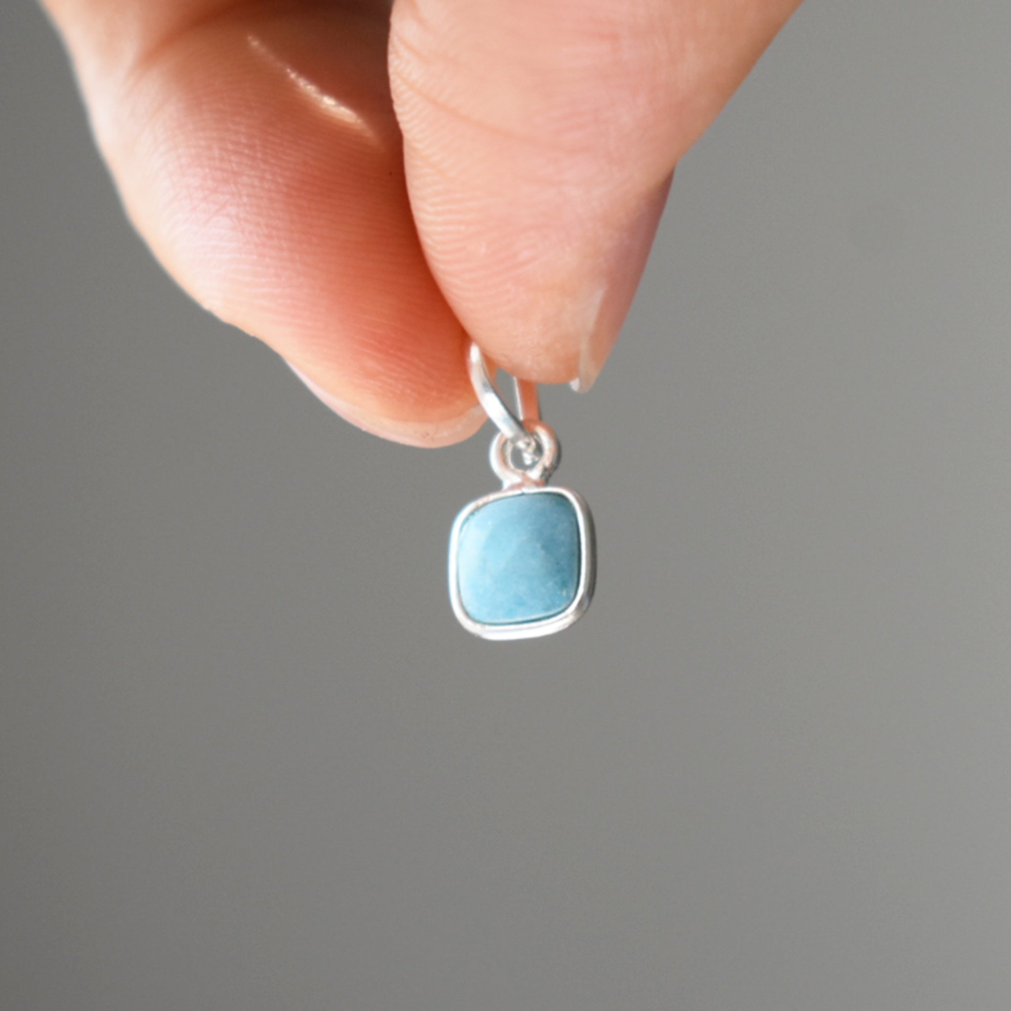 Teeny Tiny Pendant (Turquoise)｜チェーンがえらべる ひと粒ペンダント (ターコイズ)