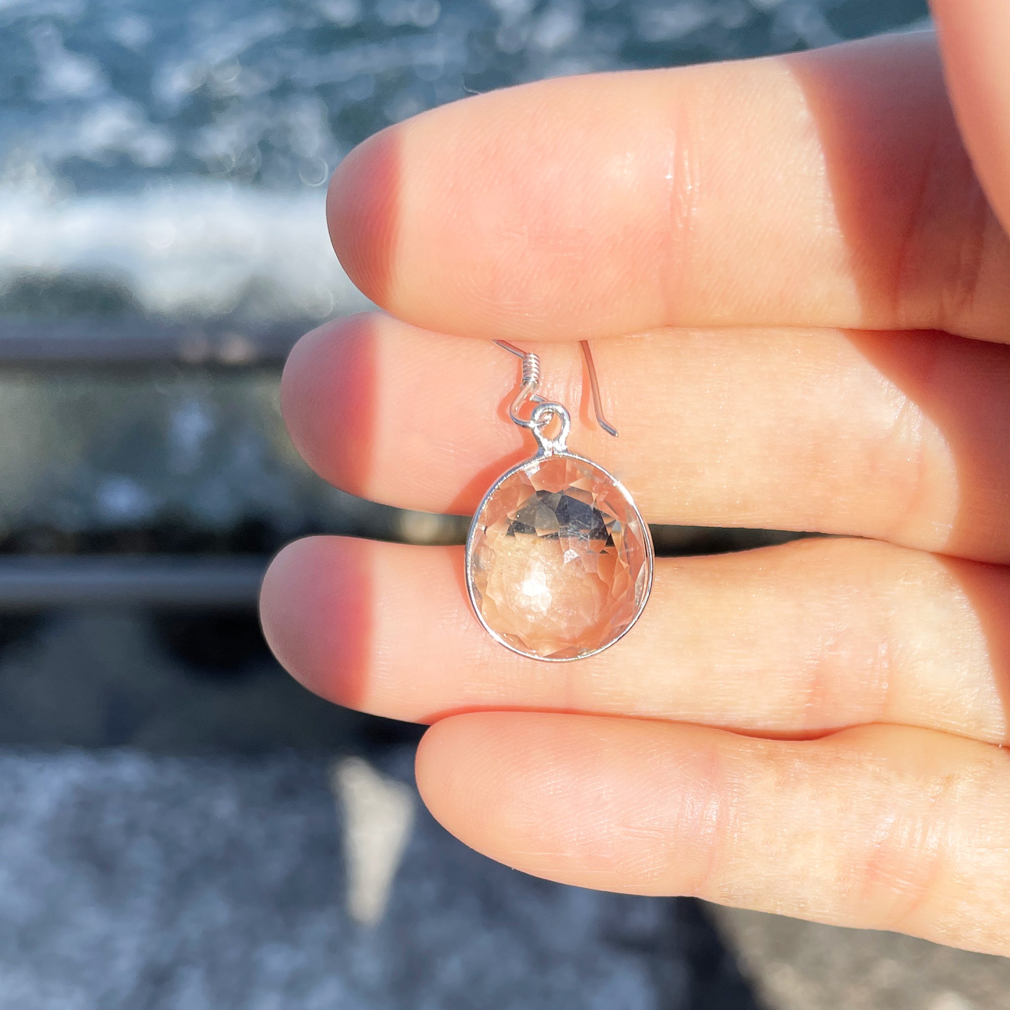 Quartz Droplet Earrings｜クオーツの水滴ピアス