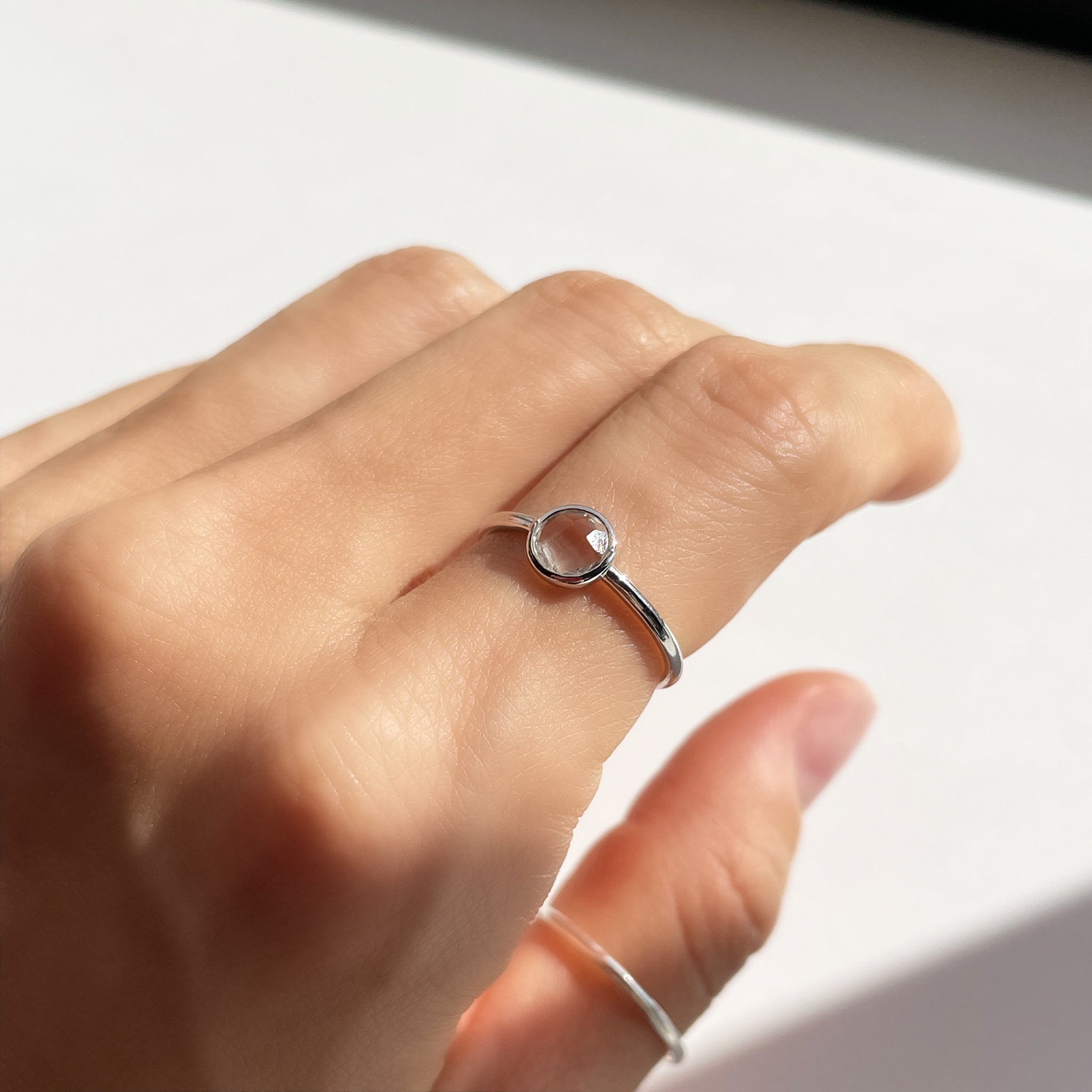 Quartz Droplet Ring (Medium)｜クオーツの水滴リング (中)