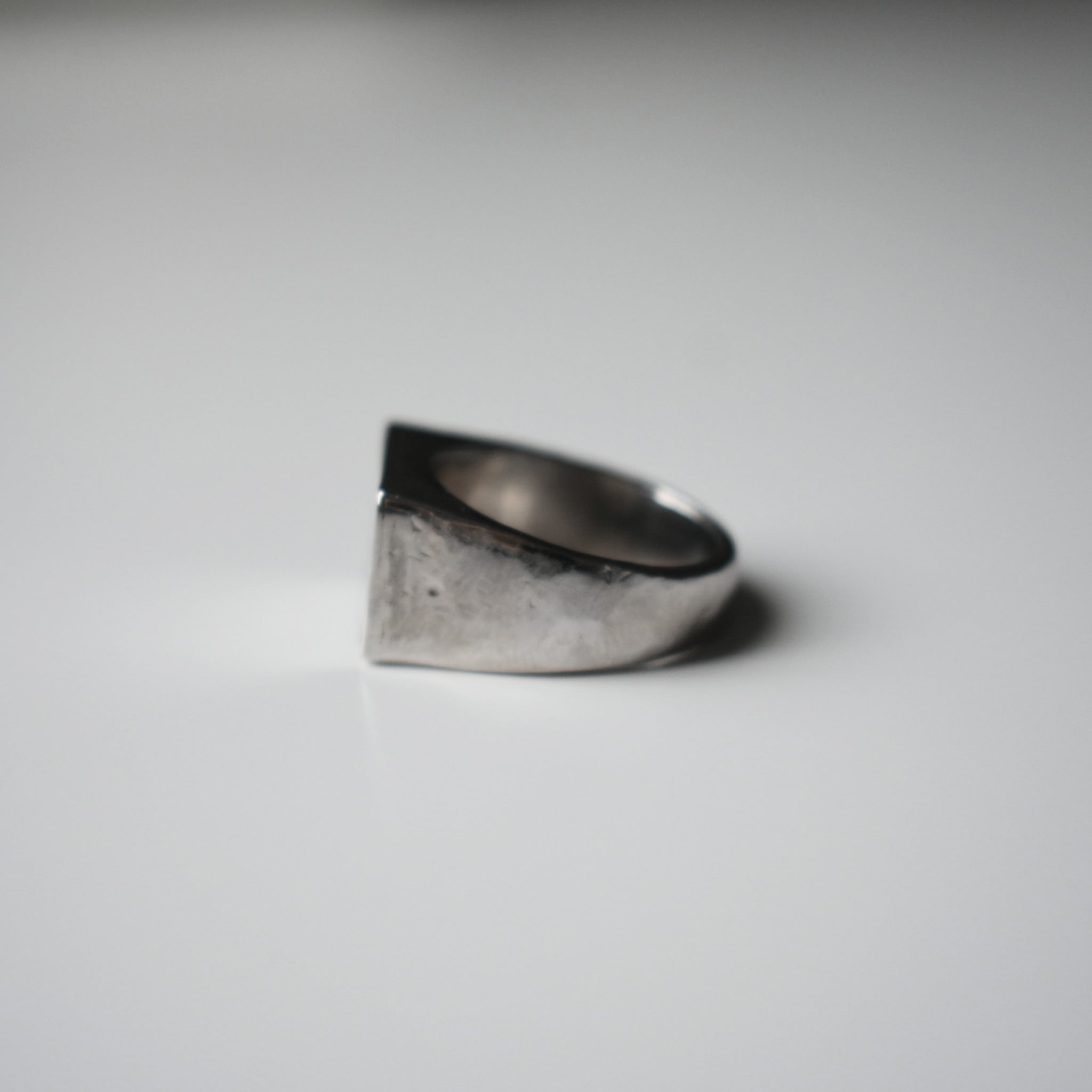 "Room for Dessert" Rectangle Signet Ring (Medium)｜"別腹" 長方形シグネットリング (中)